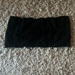 Black Infinity Knit Scarf​